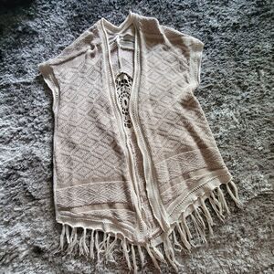 Women's Vanity Cream Tan Sweater Short Sleeve Size Small